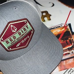 🧢…. 😎 Red Dirt Hat x Chill Vibes 🧢….😎